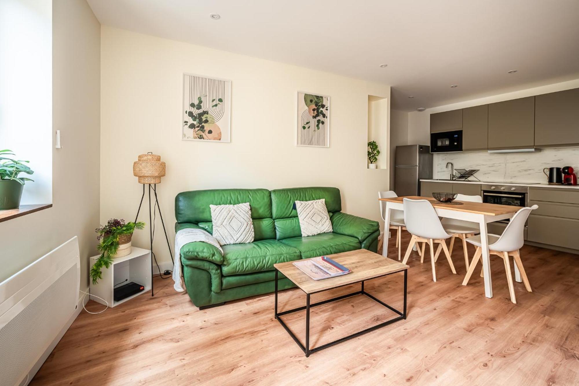 Chaleureux Appartement, Centre Apartment