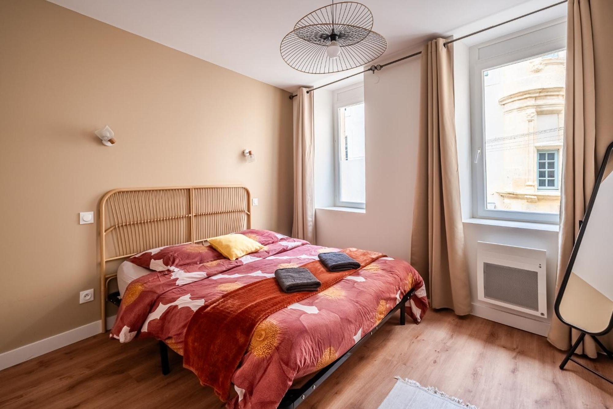 Chaleureux Appartement, Centre Narbonne